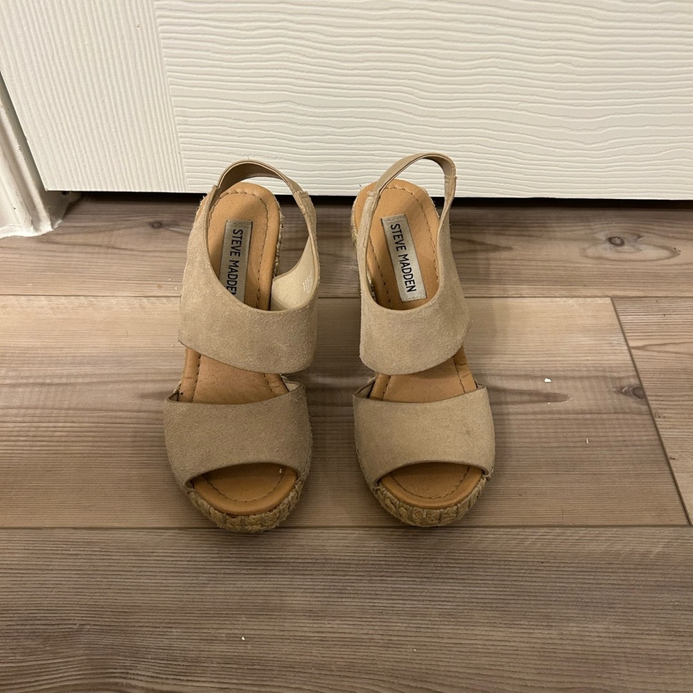 Steve Madden Beige Wedge Sandals